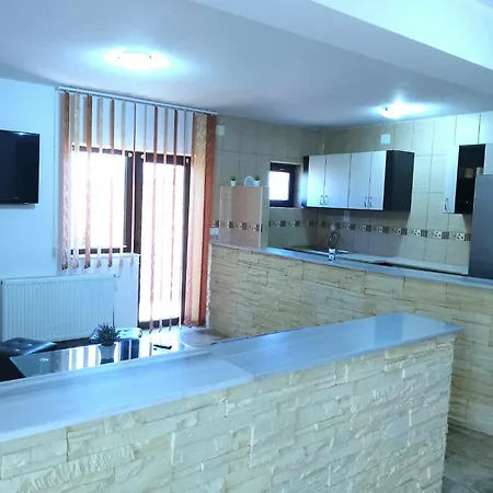 Gazde/Camere de închiriat Casa Dana