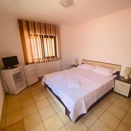 Casa Dana Gazde/Camere de închiriat